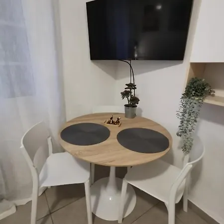Apartment The Little Mozart Studio Hyères